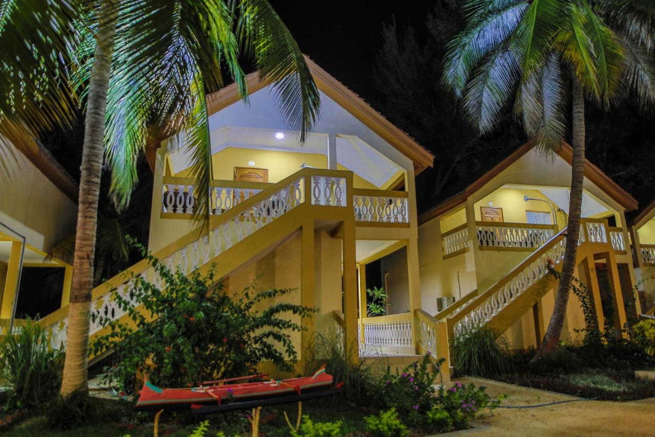 Laguna Beach Morondava Exterior photo